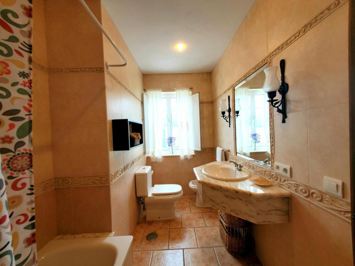 Apartamentos Turisticos Rosa Рібадео Екстер'єр фото