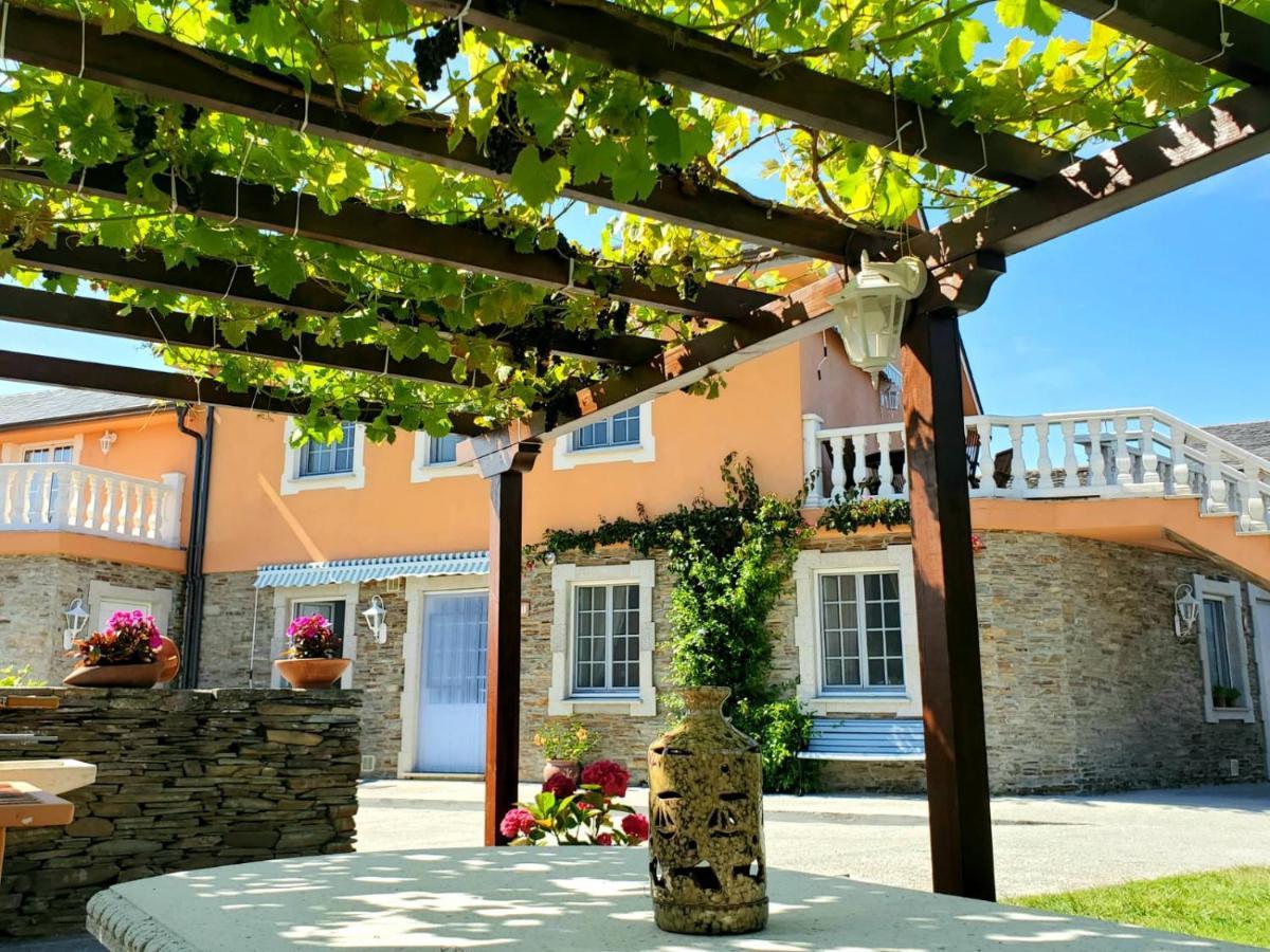 Apartamentos Turisticos Rosa Рібадео Екстер'єр фото