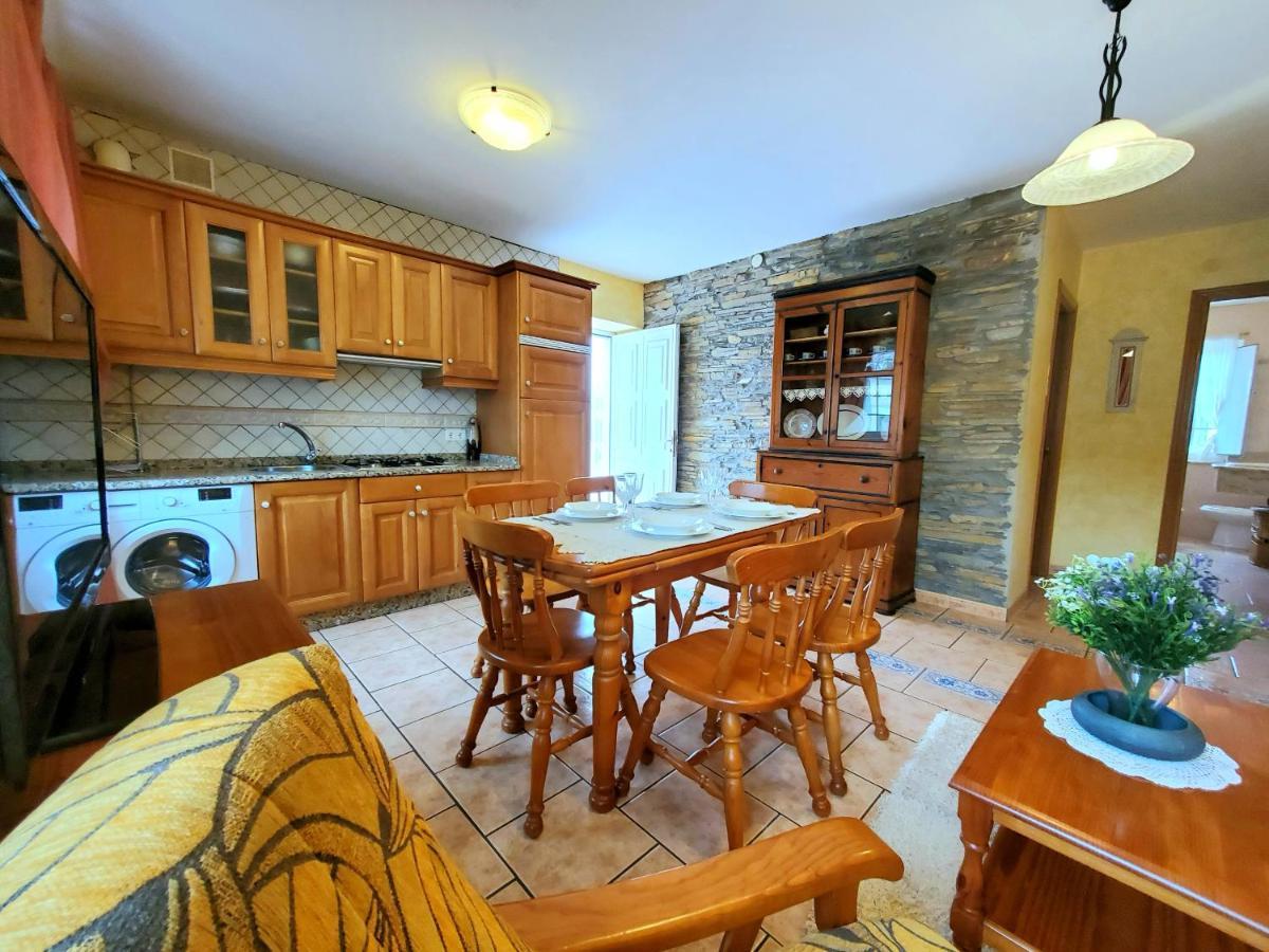 Apartamentos Turisticos Rosa Рібадео Екстер'єр фото